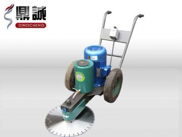 點(diǎn)擊查看詳細(xì)信息<br>標(biāo)題：手推式切樁機(jī) 閱讀次數(shù)：13277