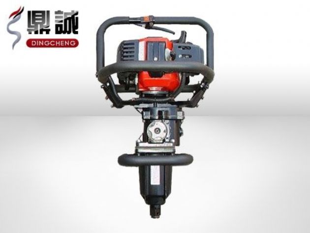 點(diǎn)擊查看詳細(xì)信息<br>標(biāo)題：便攜式內(nèi)燃扳手 閱讀次數(shù)：4393
