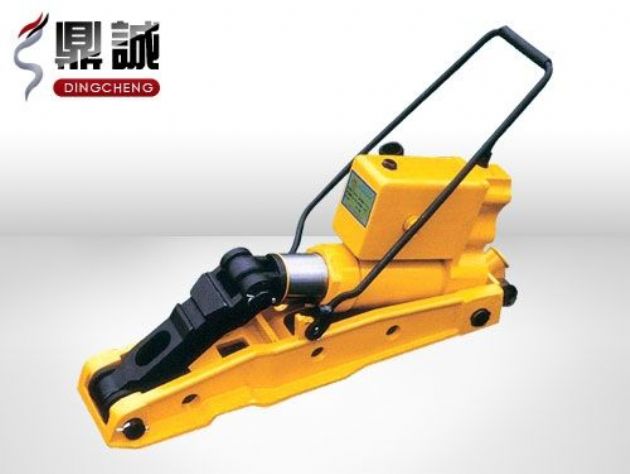 點(diǎn)擊查看詳細(xì)信息<br>標(biāo)題：液壓起撥道機(jī) 閱讀次數(shù)：4213