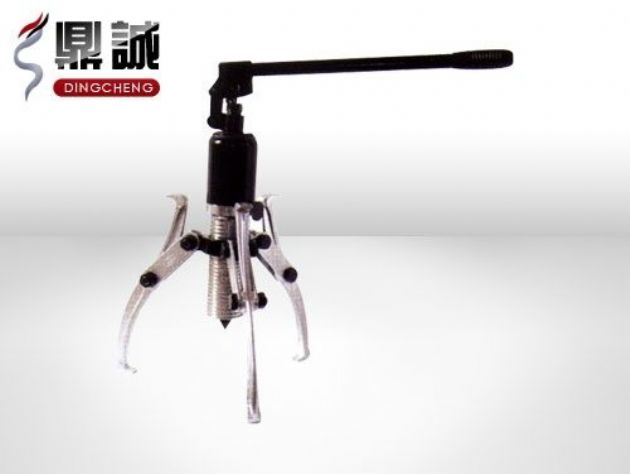 點(diǎn)擊查看詳細(xì)信息<br>標(biāo)題：整體式液壓拉馬 閱讀次數(shù)：4686