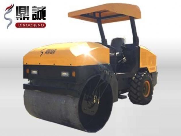 點(diǎn)擊查看詳細(xì)信息<br>標(biāo)題：4噸單鋼輪振動(dòng)壓路機(jī) 閱讀次數(shù)：13401